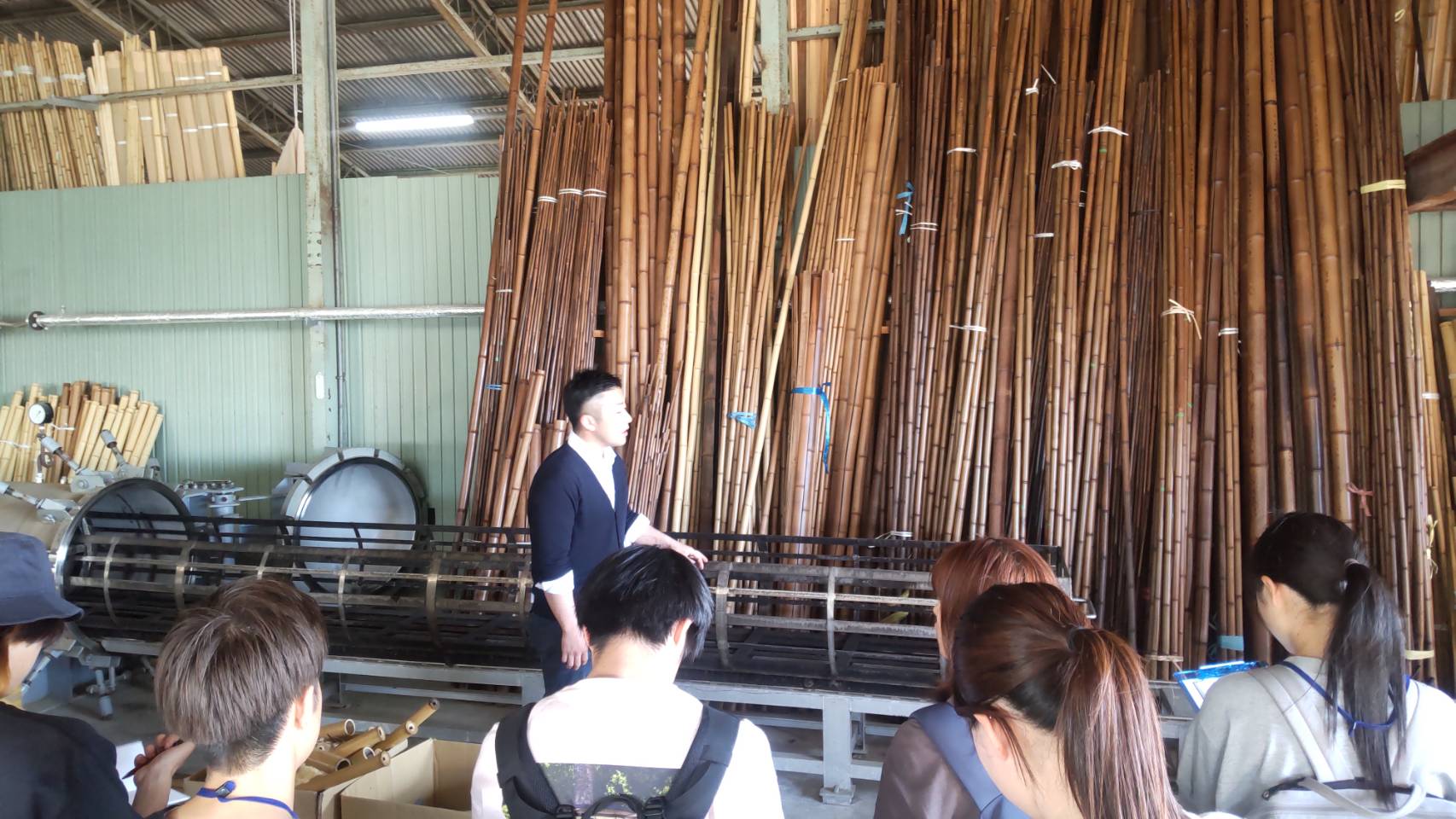 竹と会社の説明 | 竹六商店 | 竹・銘竹・茶室材・建築用竹材・竹垣