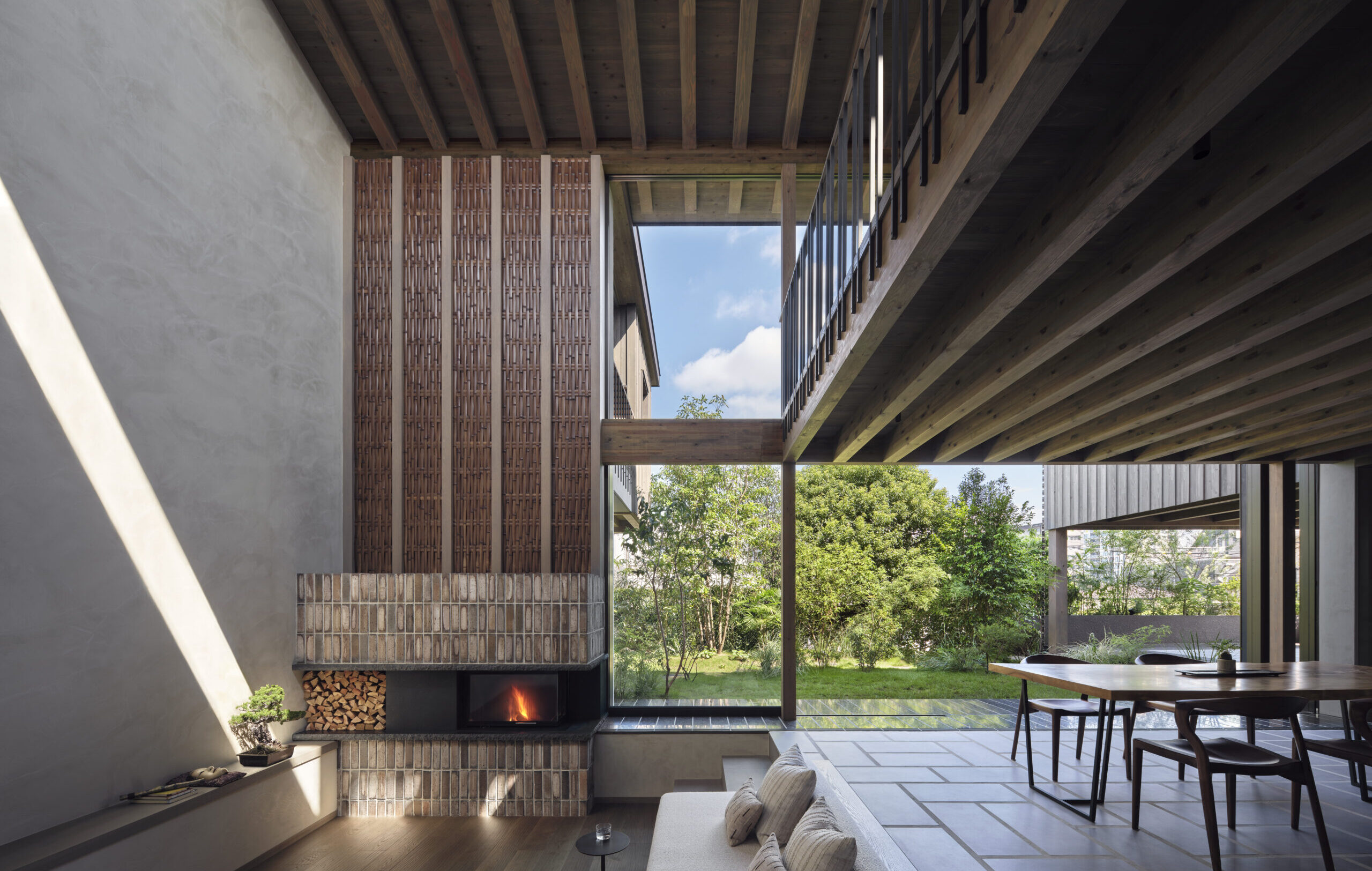 炭化煤竹平割大津垣風パネル【住宅】